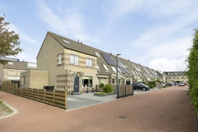 Corner house for sale: Perzikengaarde 1, De Gaarden en Windas Schiedam