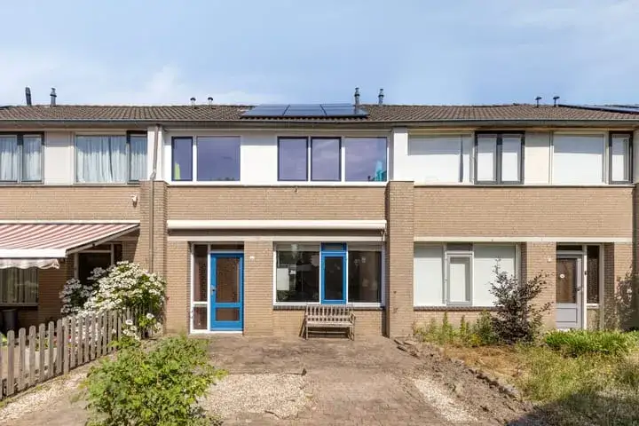 Terraced house for sale: Peter Corneliusstraat 11, Zanddonk Waalwijk
