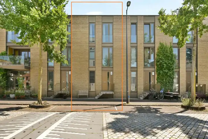 Tussenwoning te koop: Peter Martensstraat 16, Theo van Goghparkbuurt Amsterdam