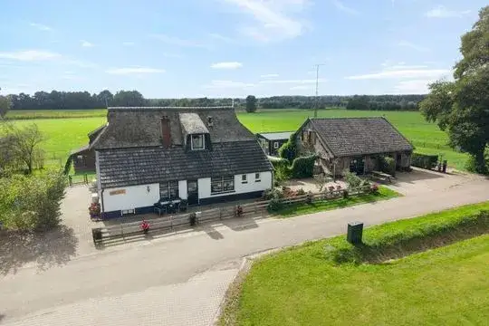 Vrijstaande woning te koop: Petersdijk 3, Verspreide huizen Zuna Zuna