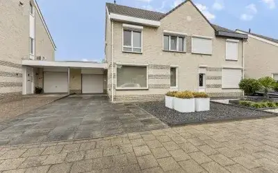 Tussenwoning te koop: Peutzstraat 49, Husken Heerlen