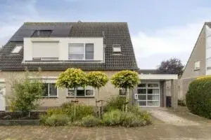 Twee-onder-één-kap te koop: Philips van Almondestraat 34, Kruis Hoeffe Hellevoetsluis