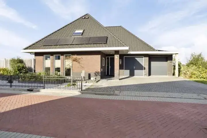 Vrijstaande woning te koop: Pier Christiaanswei 8, Delfstrahuizen-Buitengebied Delfstrahuizen