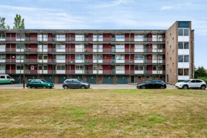Apartment for sale: Piersonstraat 18, Staatsliedenkwartier Apeldoorn