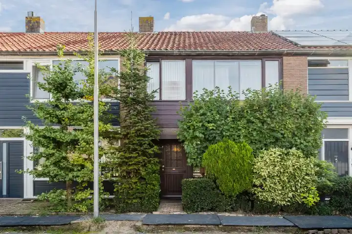 Terraced house for sale: Pieter Brueghelstraat 14, Hazerswoude-Dorp-Oost Hazerswoude-Dorp