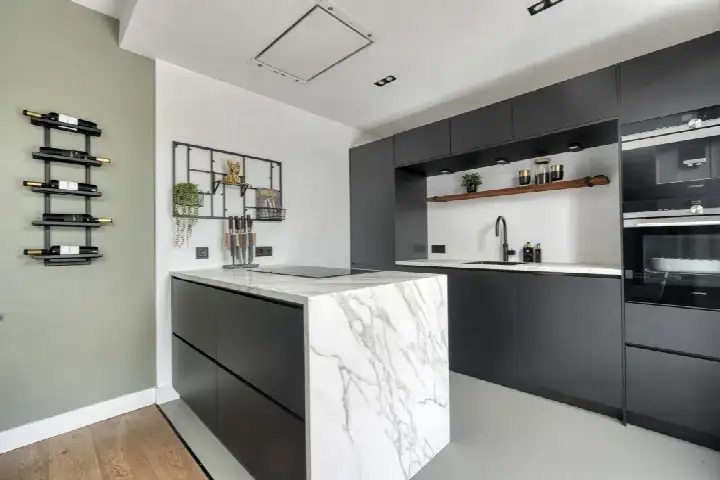 Tussenwoning te koop: Pieter Calandlaan 487, Osdorp-Zuidoost Amsterdam