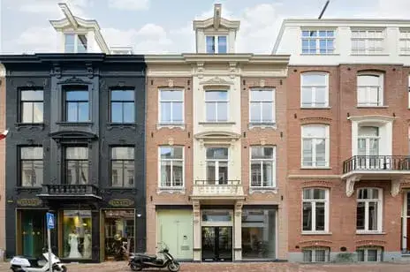 Apartment for rent: Pieter Cornelisz. Hooftstraat 17B, P.C. Hooftbuurt Amsterdam