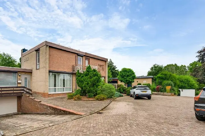 Tussenwoning te koop: Pieter de Hooghstraat 21, Haanrade Kerkrade