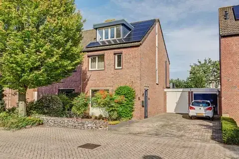 Tussenwoning te koop: Pieter de Hooghstraat 5, Venne-Oost Drunen