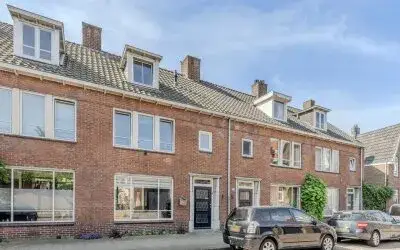 Tussenwoning te koop: Pieter Pauwstraat 8, Tivoli Tilburg