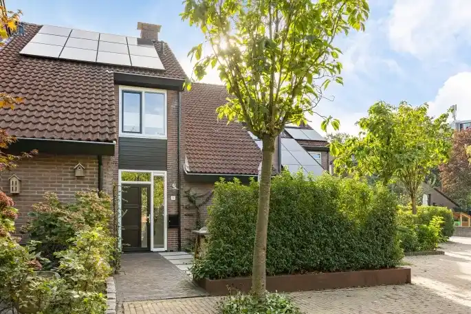 Tussenwoning te koop: Pijlhuishorst 12, Park Stokhorst Enschede