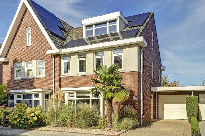 Tussenwoning te koop: Pinkvelden 2C, Heivelden Best