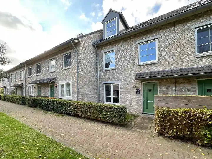 Terraced house for sale: Pioenroos 9, Triangel Waddinxveen