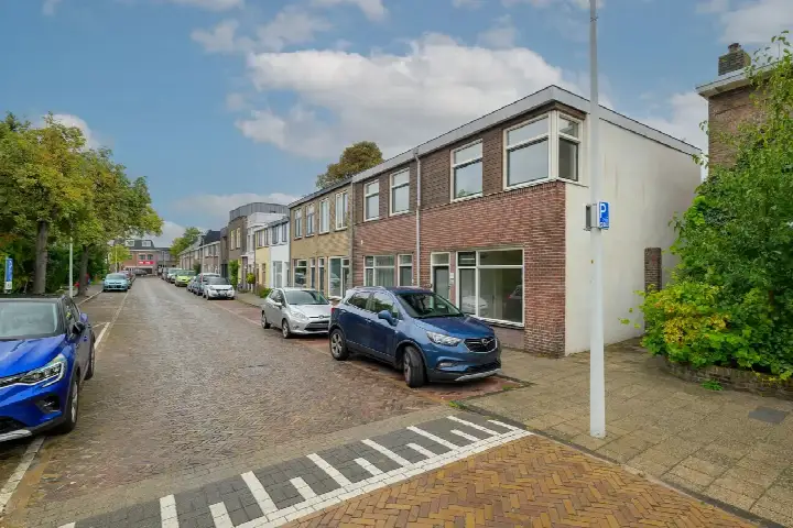 Studio te koop: Pioenstraat 26A, Tuinstadwijk Leiden