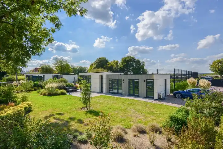 Vrijstaande woning te koop: pipeluurseweg 8-26, Verspreide huizen Olburgen en Rha Olburgen