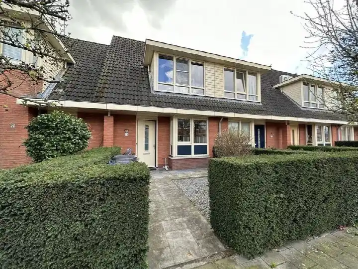Terraced house for rent: Piramide 15, Rade, Oranjebuurt, Munniksveen en omgeving Kortenhoef