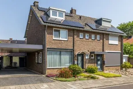 Twee-onder-één-kap te koop: Planeetstraat 4, Geleen-Centrum Geleen