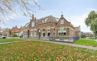 Hoekwoning te koop: Plantsoen 28, Die Swaluw Lage Zwaluwe