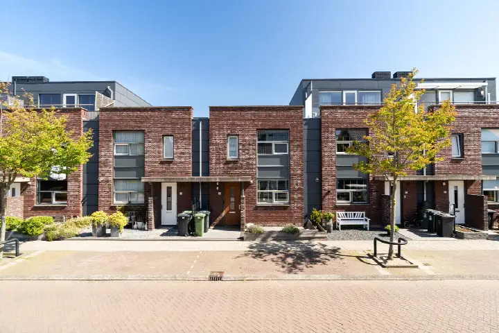 Tussenwoning te koop: Platostraat 9, Buitengebied Honselersdijk Honselersdijk