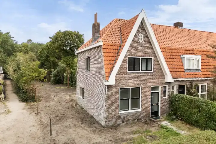 Corner house for sale: Pleineslaan 58, Den Dolder-Noord Den Dolder