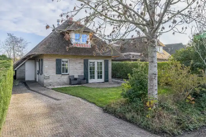 Vrijstaande woning te koop: Polderlaan 31, Middelharnis Nieuw Zeeland Middelharnis