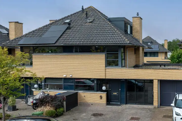 Tussenwoning te koop: Poldermeester 9, de Maricken-Veenzijde Wilnis