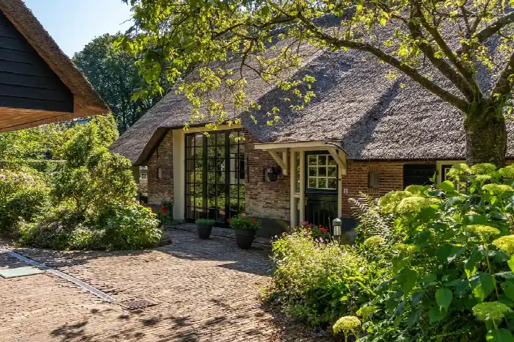 Detached house for sale: Polweg 1, Blaricum-Dorp Blaricum