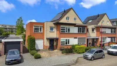 Corner house for sale: Poortlaan 85, Oud-Beijerland Poortwijk Oud-Beijerland