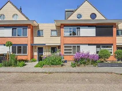 Terraced house for sale: Poortlaan 93, Oud-Beijerland Poortwijk Oud-Beijerland