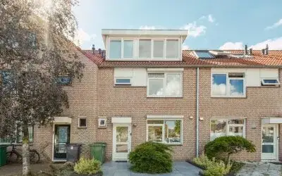 Terraced house for sale: Poortwachter 122, Beroepenbuurt Amstelveen