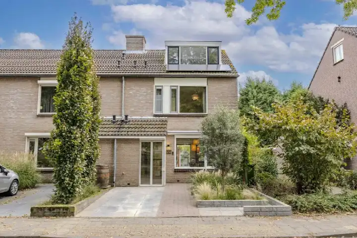 Corner house for sale: Populier 30, Salderes Best
