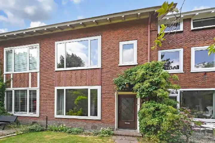 Tussenwoning te koop: Populierenlaan 20, Park Leeuwenbergh Leidschendam