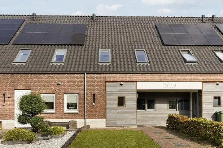Terraced house for sale: Posthoorn 7, Tiliaans-Weegbree e.o. Luyksgestel