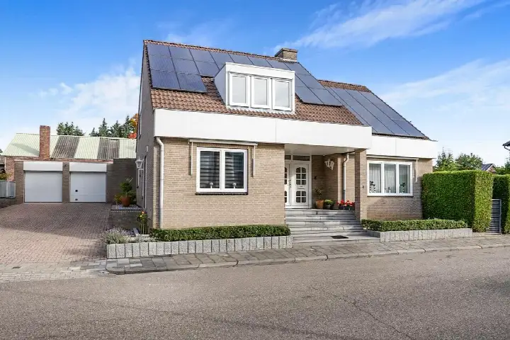 Hoekwoning te koop: Poststraat 5, De Dormig Landgraaf