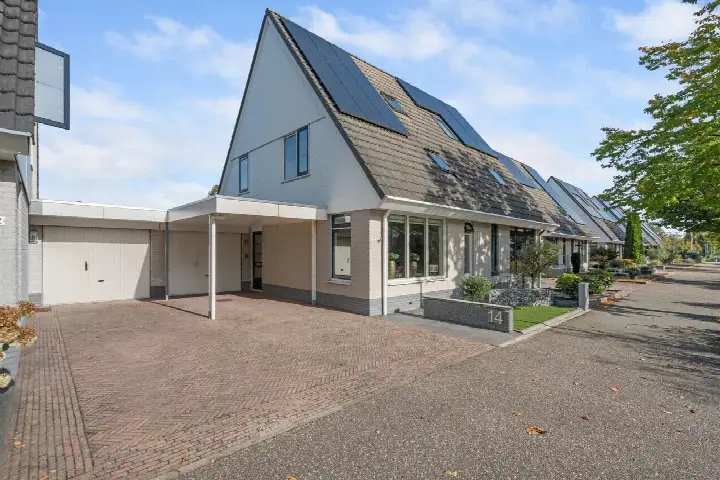Tussenwoning te koop: Pottenbakkersstraat 14, Buitenwoel Veendam