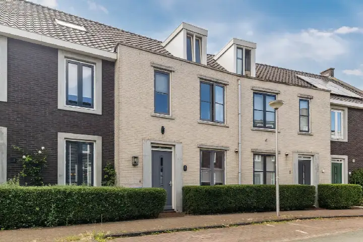 Tussenwoning te koop: Prattenburg 5, Vleuterweide-Noord/Oost/Centrum Vleuten