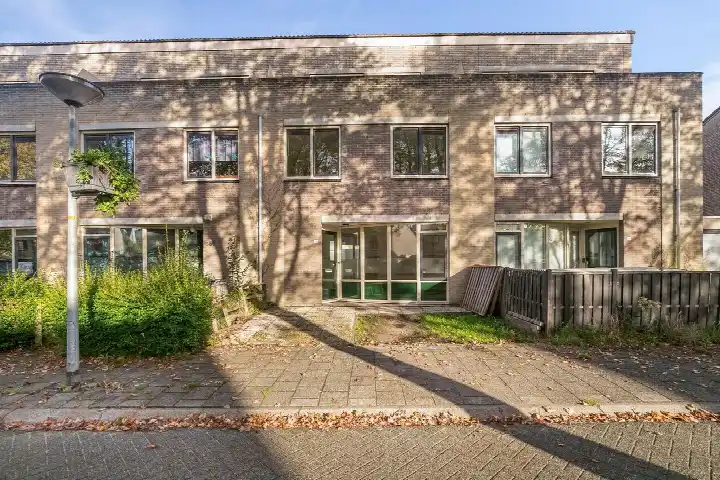 Tussenwoning te koop: Preludeweg 56, Muziekwijk N.-Noord Almere