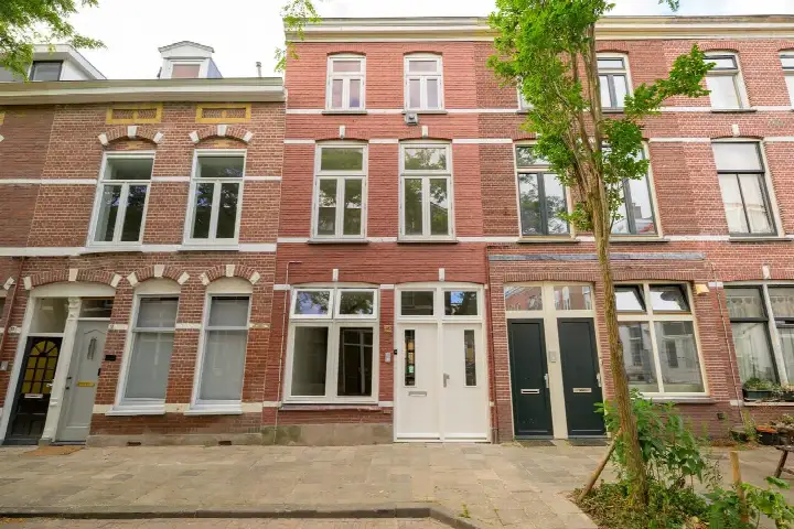 Studio te koop: President Steinstraat 12A, Transvaalbuurt Leiden