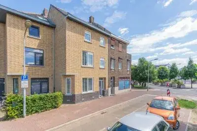 Tussenwoning te huur: President Rooseveltlaan 235, Wittevrouwenveld Maastricht