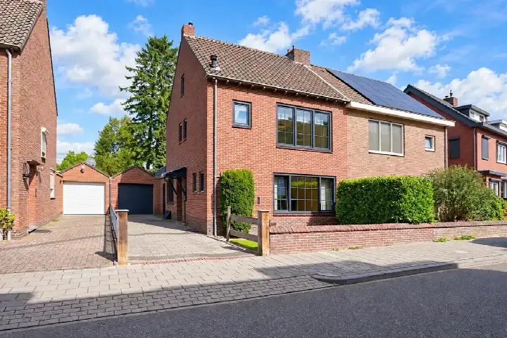 Tussenwoning te koop: Pricksteenweg 11, Nulland Kerkrade