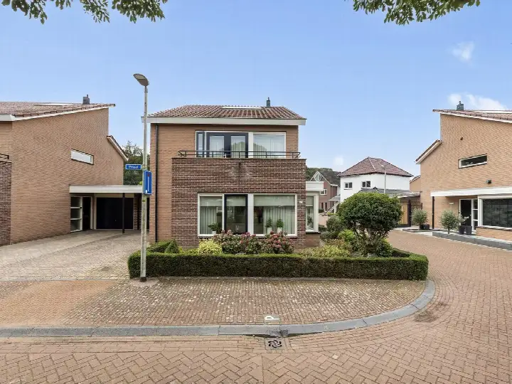 Corner house for sale: Priëel 17, Nijrees Almelo