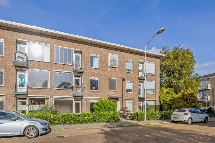 Apartment for sale: Prins Bernhardlaan 123, Raadhuiskwartier Leidschendam