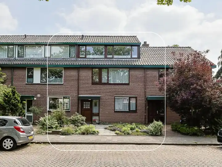 Terraced house for sale: Prins Bernhardstraat 63, Koudekerk aan den Rijn-Zuid Koudekerk Aan Den Rijn