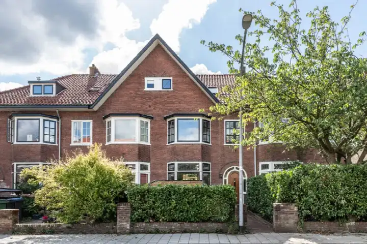 Tussenwoning te koop: Prins Hendriklaan 104, Overveen Overveen