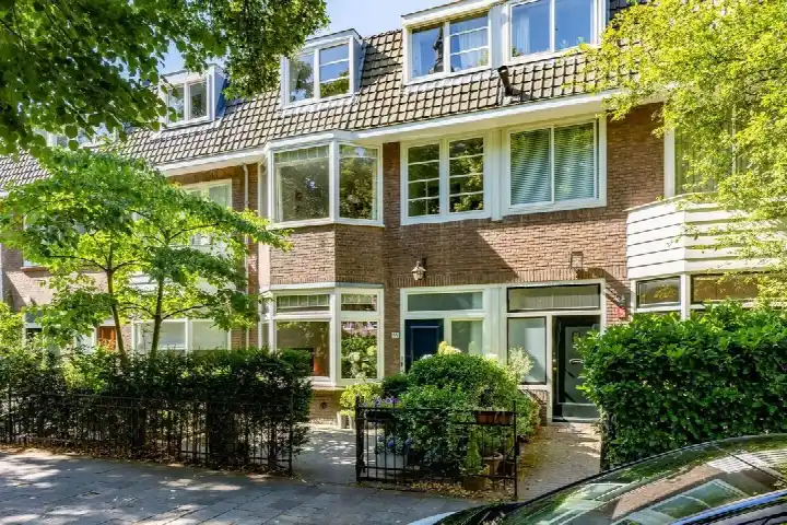 Tussenwoning te koop: Prins Hendriklaan 55, Schildersbuurt Utrecht