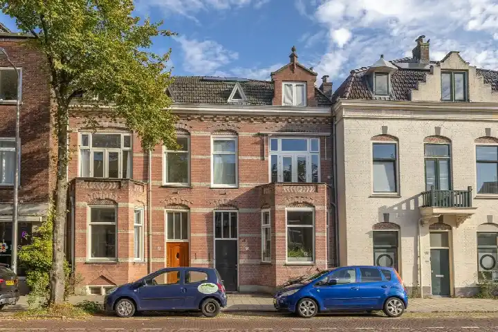 Terraced house for sale: Prins Hendriklaan 8, Wilhelminapark en omgeving Utrecht