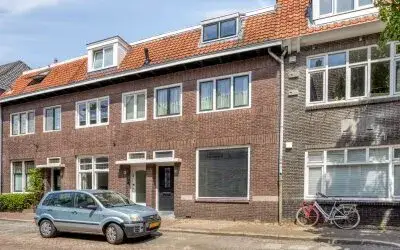 Terraced house for sale: Prins Hendrikstraat 51, Bergen Eindhoven