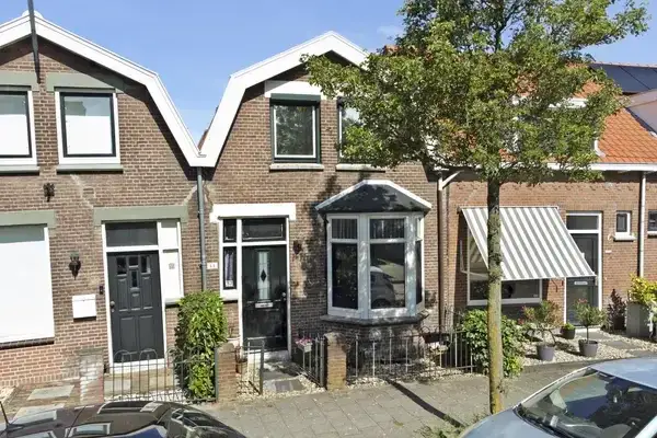 Tussenwoning te koop: Prins Hendrikstraat 53, Juliandorp Zwijndrecht