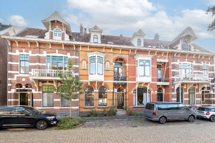 Tussenwoning te koop: Prins Hendrikstraat 6, Veerallee Zwolle