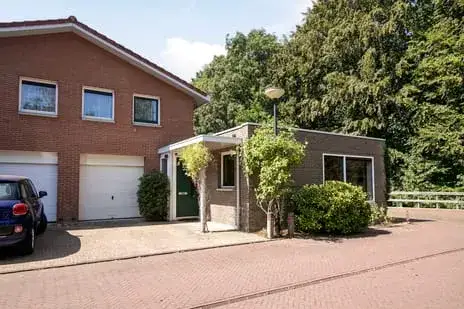 Tussenwoning te koop: Prins Johan Frisolaan 2, Oranjebuurt Amersfoort